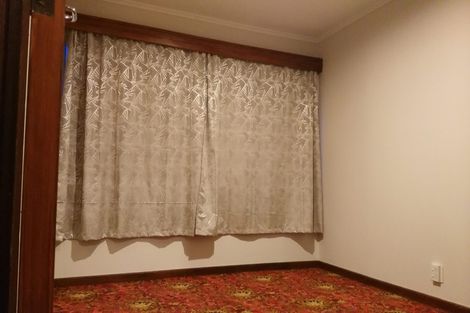 Photo of property in 44 Brandon Road, Glen Eden, Auckland, 0602