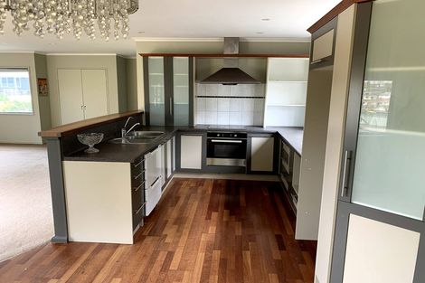 Photo of property in 2/17 Kennedy Avenue, Forrest Hill, Auckland, 0620