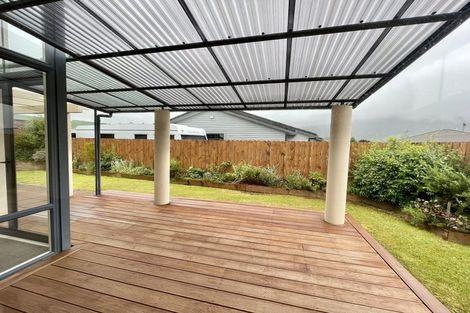 Photo of property in 15 Hoyte Place, Pukehangi, Rotorua, 3015