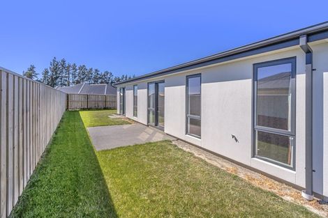 Photo of property in 35 Greig Crescent, Amberley, 7481