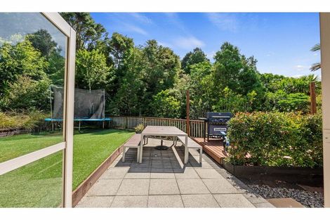 Photo of property in 29 Kate Sheppard Avenue, Torbay, Auckland, 0630