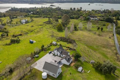 Photo of property in 70 Edmonds Road, Kerikeri, 0293
