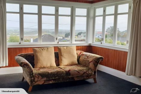 Photo of property in 25 Porter Crescent, Helensville, 0800