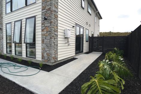 Photo of property in 9 Fender Place, Long Bay, Auckland, 0630