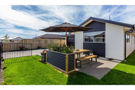 Photo of property in 56 Gillman Place, Pegasus, 7612