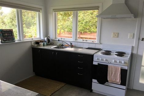 Photo of property in 26 Evelyn Place, Hillcrest, Auckland, 0627