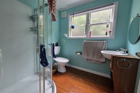 Photo of property in 12 Robertson Street, Owhiro Bay, Wellington, 6023