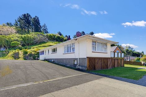 Photo of property in 51 Wairau Road, Picton, 7220