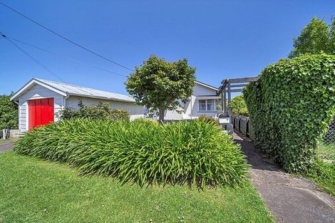 Photo of property in 27 Chester Street, Waverley, 4510