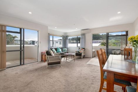 Photo of property in 7c Puriri Avenue, Orewa, 0931