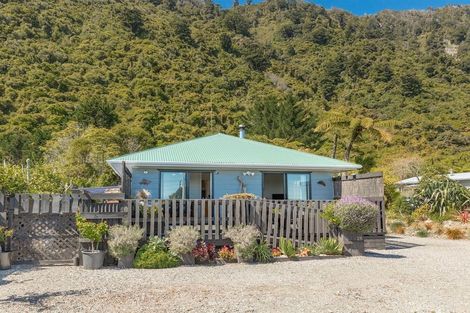 Photo of property in 26 Torea Street, Granity, 7823