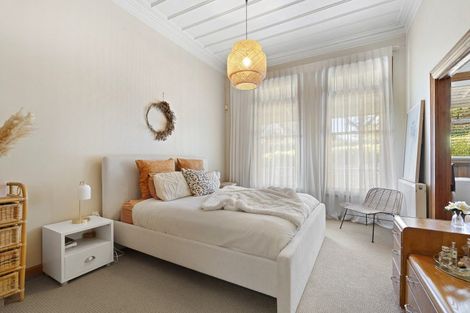 Photo of property in 62 Gilbert Street, New Plymouth, 4310