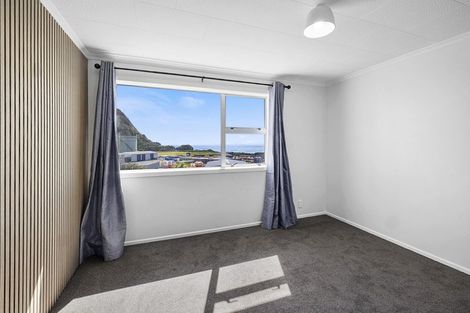 Photo of property in 27a Port View Crescent, Moturoa, New Plymouth, 4310