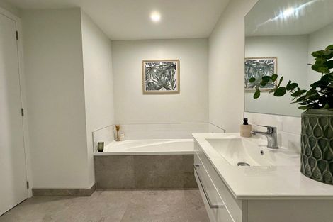 Photo of property in 4 Kaiwawao Lane, Hobsonville, Auckland, 0616