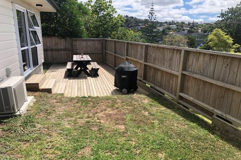 Photo of property in 70 County Road, Torbay, Auckland, 0630