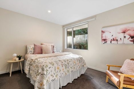 Photo of property in 9/8 Thatcher Crescent, Crofton Downs, Wellington, 6035