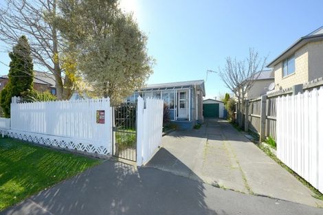 Photo of property in 78a Packe Street, Edgeware, Christchurch, 8013
