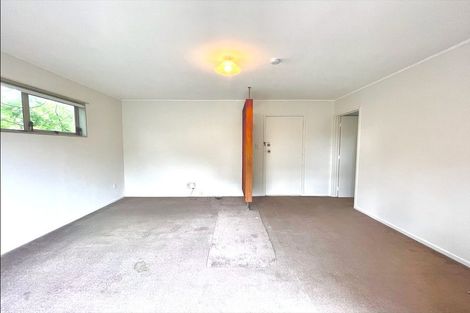 Photo of property in 19 Morriggia Place, Bayview, Auckland, 0629
