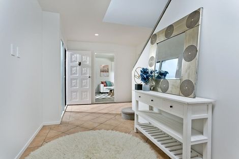 Photo of property in 29 Sandiacre Way, Browns Bay, Auckland, 0630