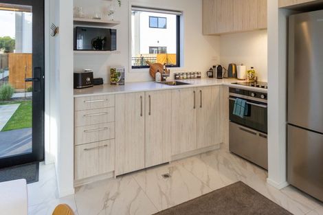 Photo of property in 11/180 Marine Parade, New Brighton, Christchurch, 8083