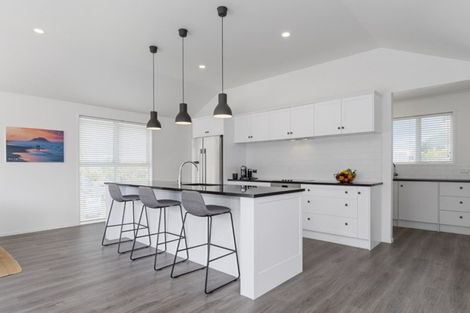 Photo of property in 379b Oceanbeach Road, Mount Maunganui, 3116