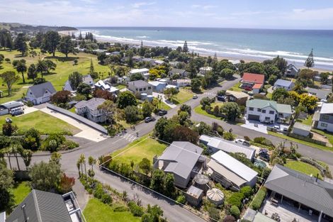 Photo of property in 7 Palm Parade, Riversdale Beach, Masterton, 5872