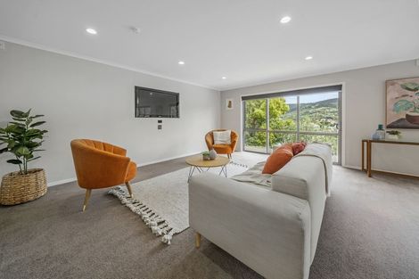 Photo of property in 19 Court Road, Tawa, Wellington, 5028