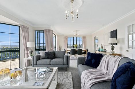 Photo of property in 49 Arrowsmith Avenue, Waipahihi, Taupo, 3330