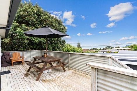 Photo of property in 3 Kelly Street, Baylys Beach, Dargaville, 0377
