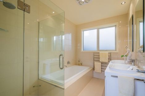 Photo of property in 22 Old Station Avenue, Wanaka, 9305