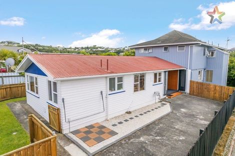 Photo of property in 1/150 Dowse Drive, Maungaraki, Lower Hutt, 5010