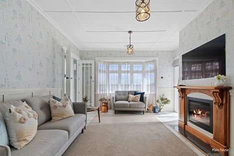 Photo of property in 9 Willow Avenue, Hannahs Bay, Rotorua, 3010