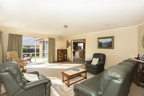 Photo of property in 24 Hannah Place, Holmes Hill, Oamaru, 9401