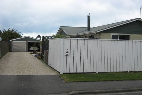 Photo of property in 5 Seadown Crescent, Amberley, 7410