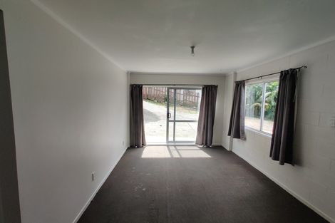 Photo of property in 33 Leaver Place, Weymouth, Auckland, 2103