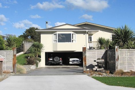 Photo of property in 39 Waitohu Valley Road, Otaki, 5512