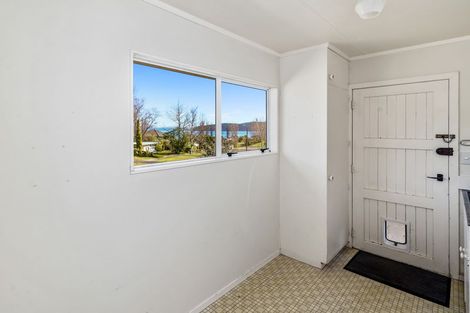 Photo of property in 16 Kenrigg Road East, Kinloch, Taupo, 3377