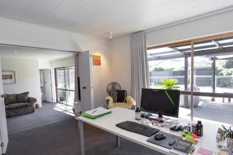 Photo of property in 33 Montana Road, Bridge Pa, Hastings, 4175