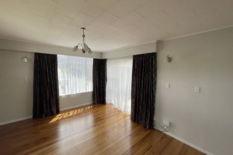 Photo of property in 30 Brightwater Crescent, Totara Park, Upper Hutt, 5018