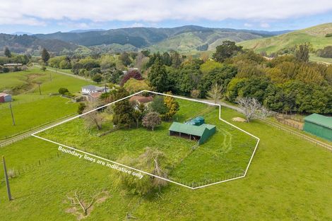 Photo of property in 44 Atkins Road, Otaki, 5583
