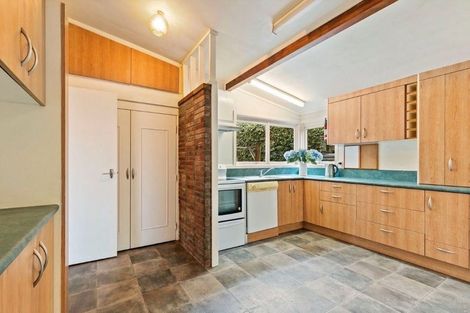 Photo of property in 128 Archibald Road, Kelston, Auckland, 0602