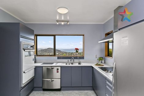 Photo of property in 18 Kilsyth Street, Karori, Wellington, 6012