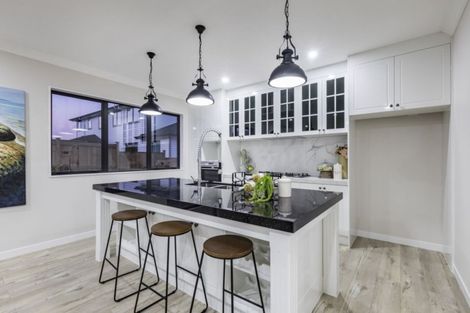 Photo of property in 3 David Rogers Lane, Swanson, Auckland, 0614