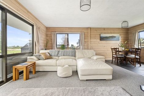 Photo of property in 43 Waterford Road, Fitzroy, Hamilton, 3206