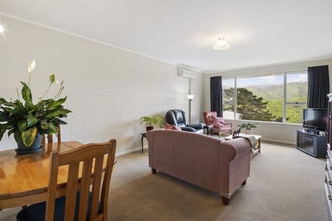 Photo of property in 1/10 Camrose Grove, Kingston, Wellington, 6021