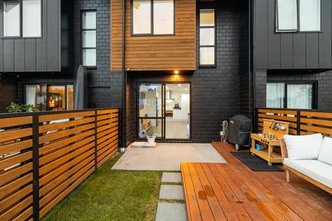 Photo of property in 54 Papatupu Way, Kumeu, 0810