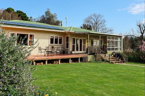 Photo of property in 258 Smith Road, Dannevirke, 4978