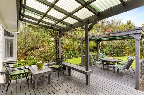 Photo of property in 54 Marendellas Drive, Bucklands Beach, Auckland, 2014