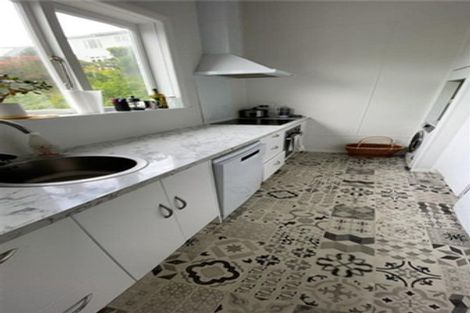 Photo of property in 1/14 Clifton Terrace, Kelburn, Wellington, 6012