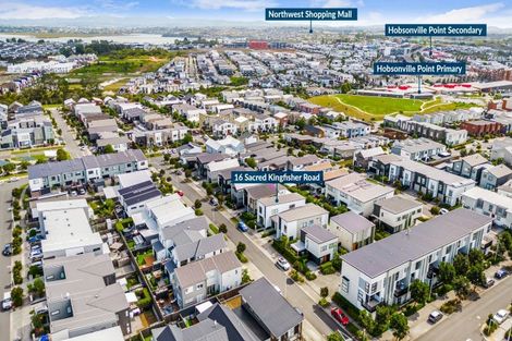 Photo of property in 16 Sacred Kingfisher Road, Hobsonville, Auckland, 0616